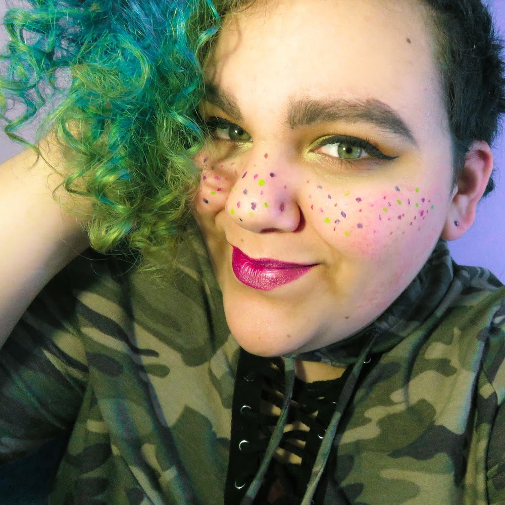 I'm selling plus sized clothing 💫⚘